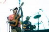 Tak končil den jedna na Szigetu. Při koncertu Manu Chao vtrhl na pódium tyranosaurus