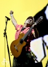 Tak končil den jedna na Szigetu. Při koncertu Manu Chao vtrhl na pódium tyranosaurus