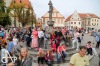 Kamil Střihavka a další roztančili náměstí. Na hendikepované se vybralo skoro sto tisíc 
