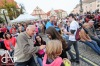 Kamil Střihavka a další roztančili náměstí. Na hendikepované se vybralo skoro sto tisíc 