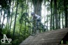Bikepark postavili nadšenci na skládce, nyní ho prověřily závody. Létalo se o sto šest