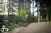 Bikepark postavili nadšenci na skládce, nyní ho prověřily závody. Létalo se o sto šest