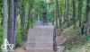 Bikepark postavili nadšenci na skládce, nyní ho prověřily závody. Létalo se o sto šest