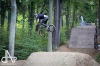 Bikepark postavili nadšenci na skládce, nyní ho prověřily závody. Létalo se o sto šest