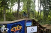 Bikepark postavili nadšenci na skládce, nyní ho prověřily závody. Létalo se o sto šest