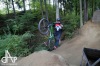 Bikepark postavili nadšenci na skládce, nyní ho prověřily závody. Létalo se o sto šest