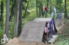 Bikepark postavili nadšenci na skládce, nyní ho prověřily závody. Létalo se o sto šest