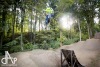 Bikepark postavili nadšenci na skládce, nyní ho prověřily závody. Létalo se o sto šest