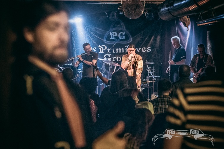 Devátý Literární večer přivítal legendární Primitives Group
