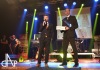Na plese mechaniků dostal moderátor od ředitele kravatu
