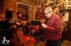 Koledy, chlast a rokenrol. Nebo dřevité blues U Lva