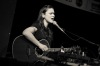 Lenka Dusilová zahrála sólo v River clubu. Teď čekejte rockový víkend