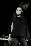 Lenka Dusilová zahrála sólo v River clubu. Teď čekejte rockový víkend
