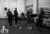 Z Cadillacu zněl swing a Eva. Lidé neváhali tančit
