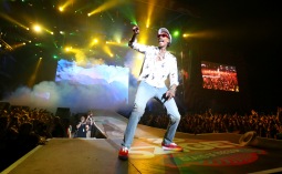 Sziget festival: Cullum skákal z piána, Odell mezi lidi a Wiz Khalifa dával kouř