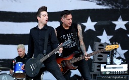 Na čtrnáctém ročníku festivalu Mighty Sounds zahrají Anti-Flag a The Bronx