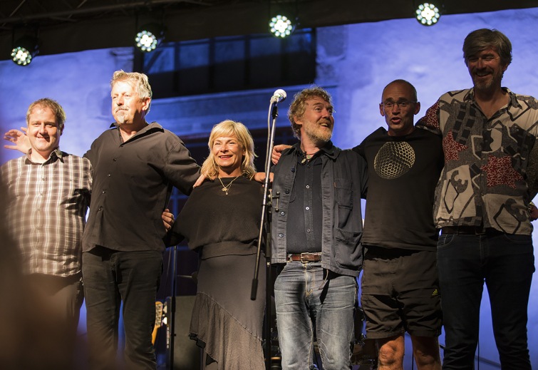 Glen Hansard vystoupil v Milevsku. Koncert trval dvě hodiny a oko nezůstalo suché