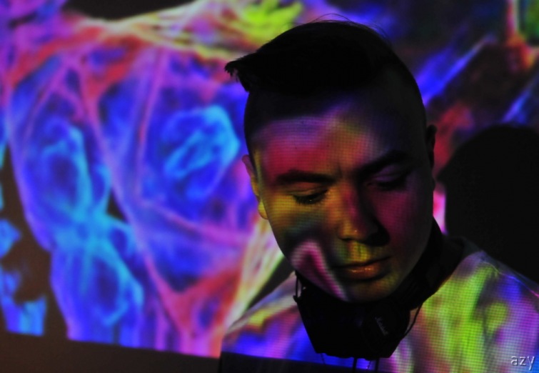 Při devátém Liquid in Seven se lidé dobře bavili