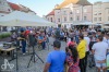 S kapelou Bengas se zpívalo i tančilo. Na náměstí je vystřídá Xavier Baumaxa 