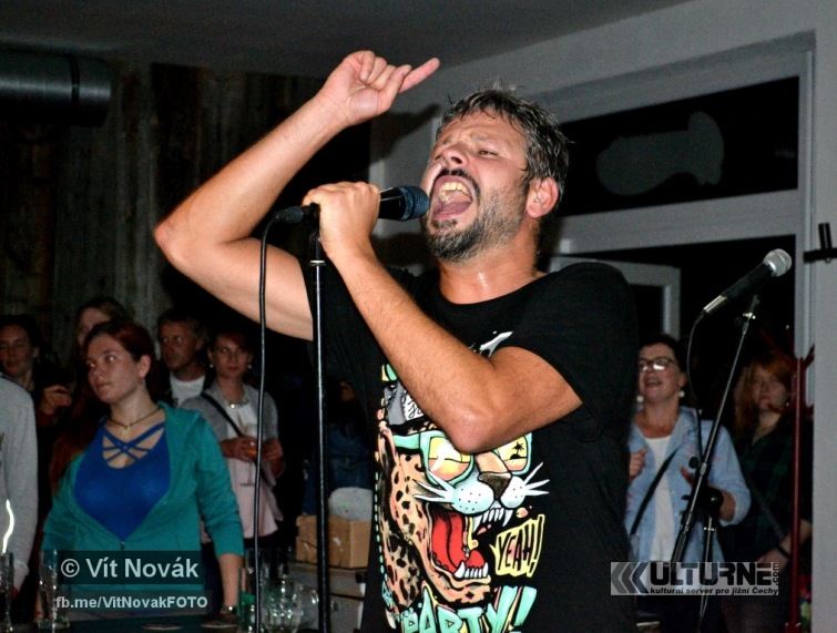 Peshata natočila klip v novém klubu Garage v Táboře