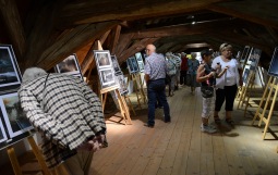 Přitáhly návštěvníky do Kaplanky fotografie, hudba, nebo mrzký dlabanec?