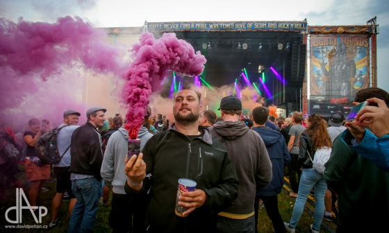 Mighty Sounds se Social Distortion v čele spustil předprodej designových vstupenek