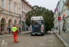 Vánoční strom v Táboře bude hezčí. Pracovníky ale pořádně potrápil