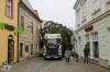 Vánoční strom v Táboře bude hezčí. Pracovníky ale pořádně potrápil