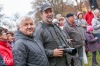 Herec Jiří Hrzán balancuje na zdi u Jordánu
