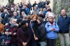 Herec Jiří Hrzán balancuje na zdi u Jordánu