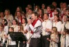 Sezimák zpíval gospel. Výtěžek půjde na pomoc dívkám z Kaňky 