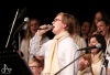 Sezimák zpíval gospel. Výtěžek půjde na pomoc dívkám z Kaňky 
