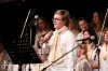 Sezimák zpíval gospel. Výtěžek půjde na pomoc dívkám z Kaňky 