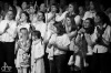 Sezimák zpíval gospel. Výtěžek půjde na pomoc dívkám z Kaňky 