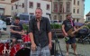 Pořádné pogo se Znouzecností a Němou výčitkou. Náměstí zpívalo známé písně 
