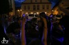 Pořádné pogo se Znouzecností a Němou výčitkou. Náměstí zpívalo známé písně 