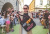Na táborském Korzu si lidé pochutnali, pobavili se i přispěli na dobrou věc 