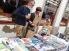 Festival nakladatelů Tabook skončil na ulici. Na pódium se vrátili Sabot
