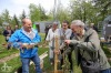 Lidé se loučili s Jaroslavou Vosátkovou. U Hýlačky zasadili strom, kostelem zněla hudba 
