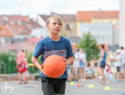 Zachráníš mě? Děti i dospělí zdolávali záchranářské i sportovní úkoly