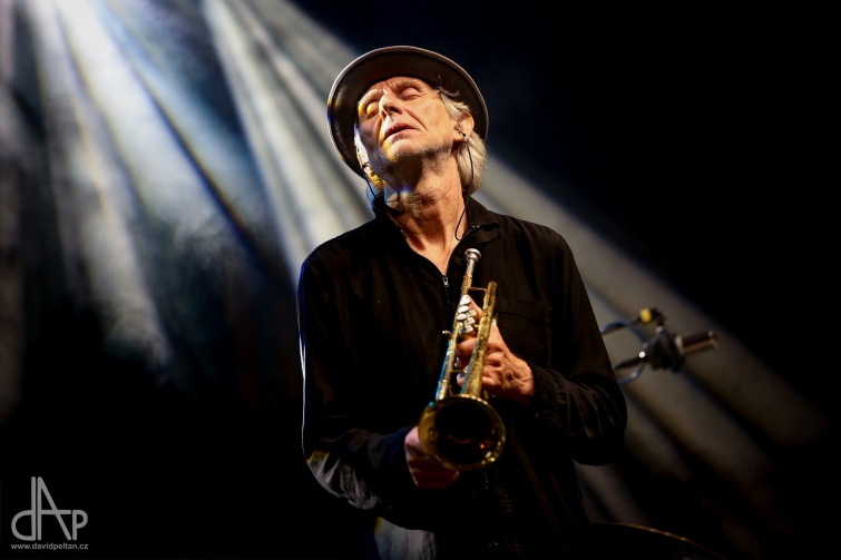 Na Jihočeském jazzovém festivalu zahrál Erik Truffaz. Zpívalo s ním celé náměstí