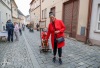 Korzovalo se. Při hudbě, módě, tanci i kulinářských zážitcích