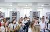 Svišti zahráli mezi knihami. Zazněl Růžový panter i Piráti z Karibiku
