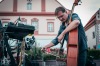 NTS trio si získalo posluchače na táborském náměstí. Nyní přijede Kolektivní halucinace