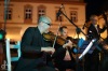 Stánek navštívily kvintety. Amadeus zahráli na náměstí Vivaldiho, BraAgas evropské lidovky
