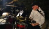 Americký bluesman David Lumsden málem zbořil zdi středověké tvrze ve Volyni