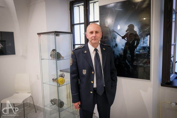 Taková výstava ještě na jihu nebyla. Hasič Martin Petrák vystavuje fotky ze zásahů