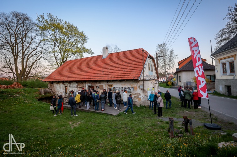 Vildův mlýn v Jistebnici žije. Divadelní spolek Kašpar zahájil kulturní sezonu Iluzí