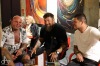Jihočeská výtvarnice Šárka Vildová vystavuje v Rock Café. Přijel i bojovník Jiří Procházka