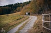 Na Den republiky vyrazili lidé na nejjižnější bod ČR. Stezka svobody připomíná hrůzy minulého režimu 